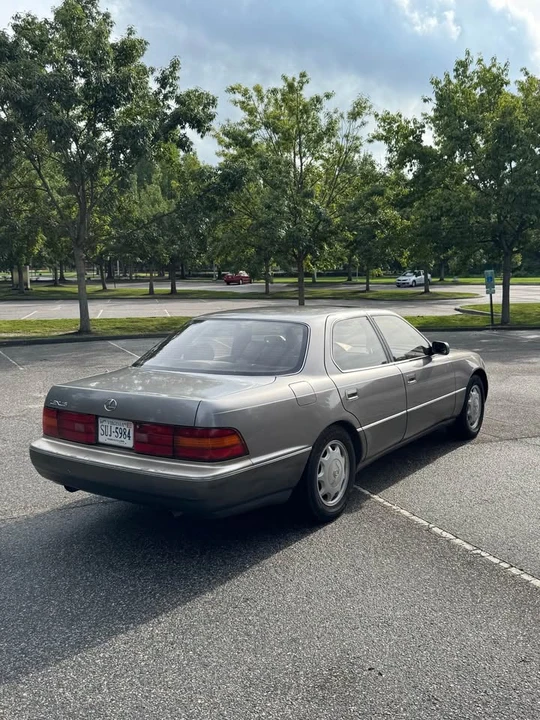 1994 Lexus LS 1st Gen - Image 5 of 20