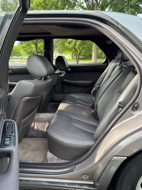 1994 Lexus LS 1st Gen - Image 14 of 20