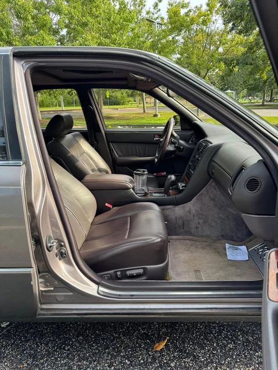 1994 Lexus LS 1st Gen - Image 16 of 20
