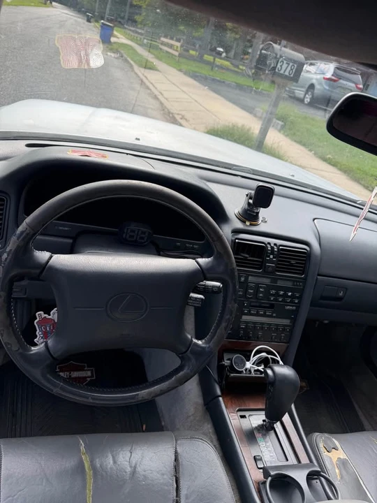 1994 Lexus LS 1st Gen - Image 5 of 8