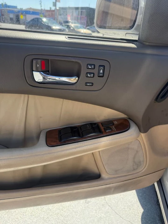 1994 Lexus LS 1st Gen - Image 9 of 9