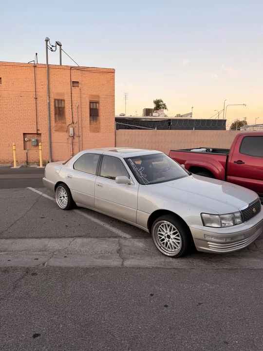 1994 Lexus LS 1st Gen - Image 2 of 4