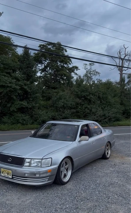 1994 Lexus LS 1st Gen - Image 3 of 8
