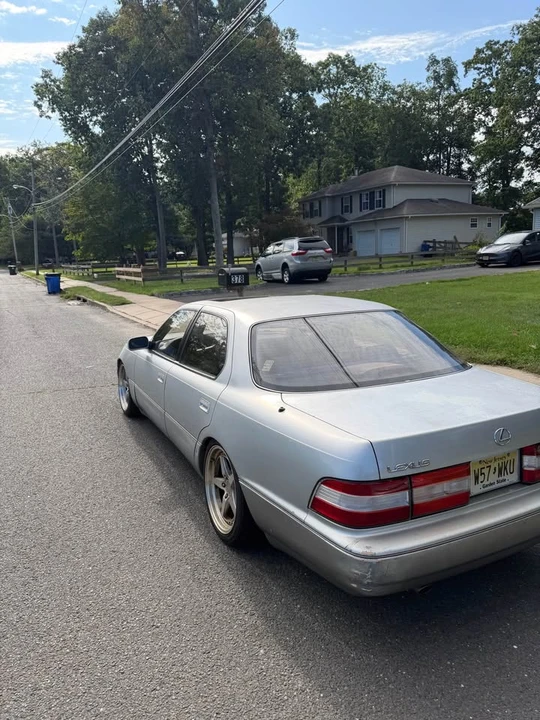 1994 Lexus LS 1st Gen - Image 4 of 8