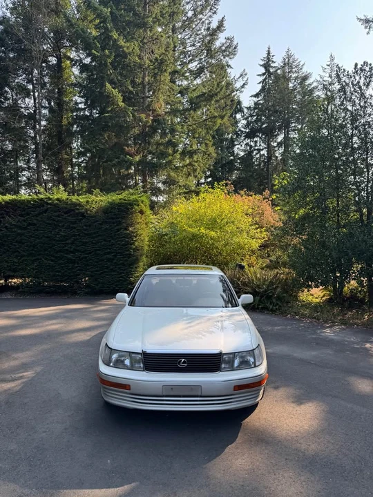 1994 Lexus LS 1st Gen - Image 10 of 18
