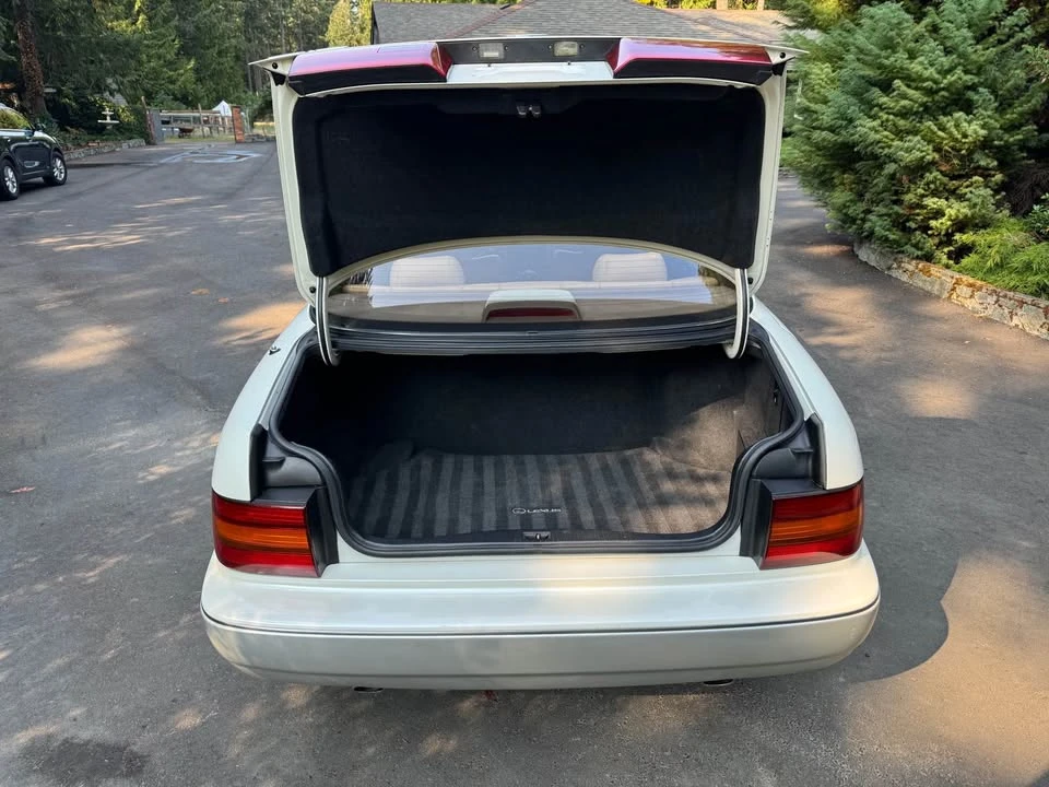 1994 Lexus LS 1st Gen - Image 9 of 18