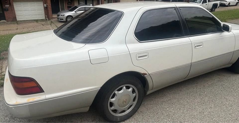 1994 Lexus LS 1st Gen - Image 5 of 10