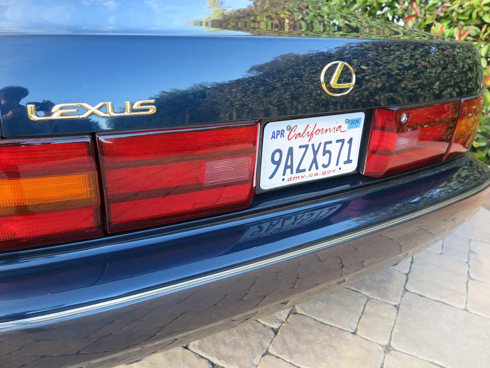 1994 Lexus LS 1st Gen - Image 29 of 31