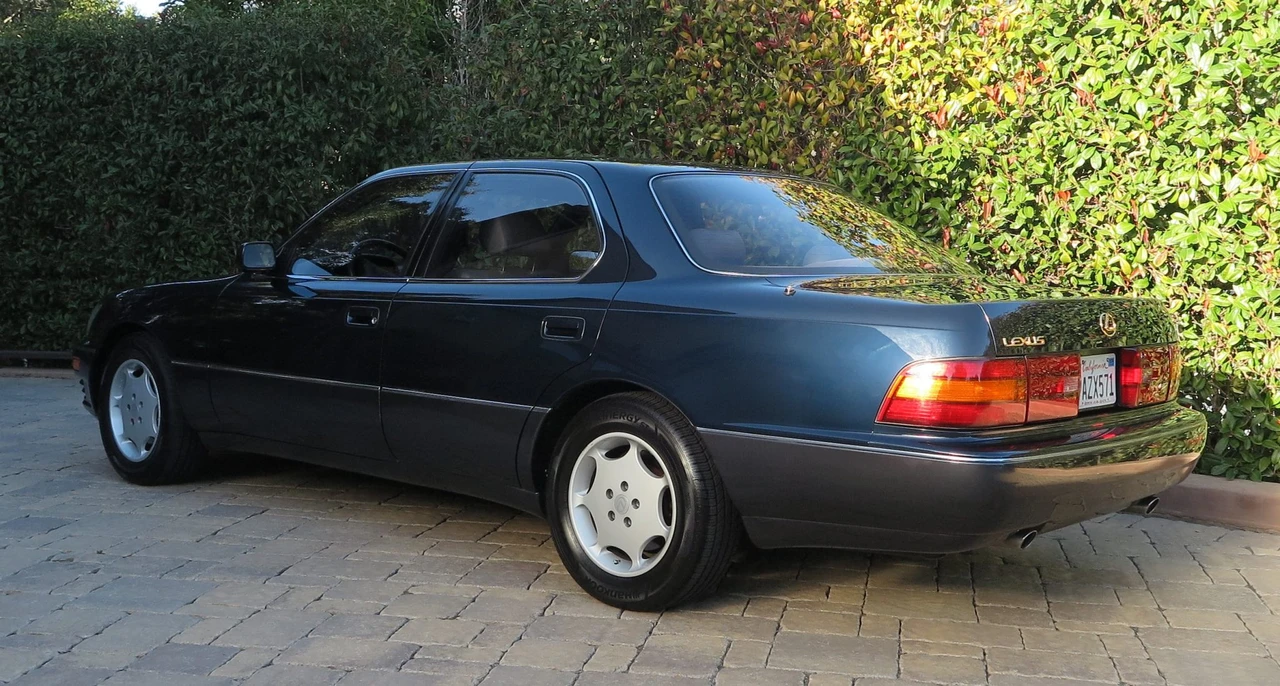 1994 Lexus LS 1st Gen - Image 18 of 31