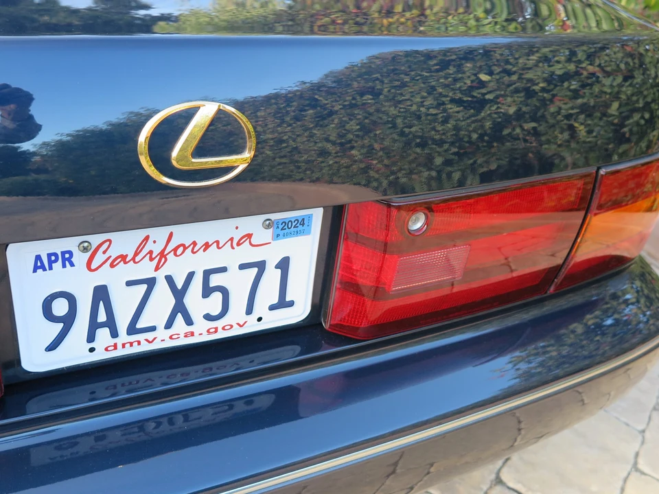 1994 Lexus LS 1st Gen - Image 30 of 31