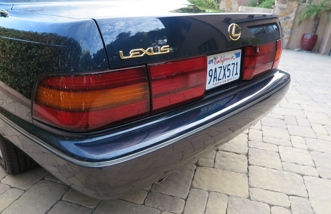 1994 Lexus LS 1st Gen - Image 12 of 31
