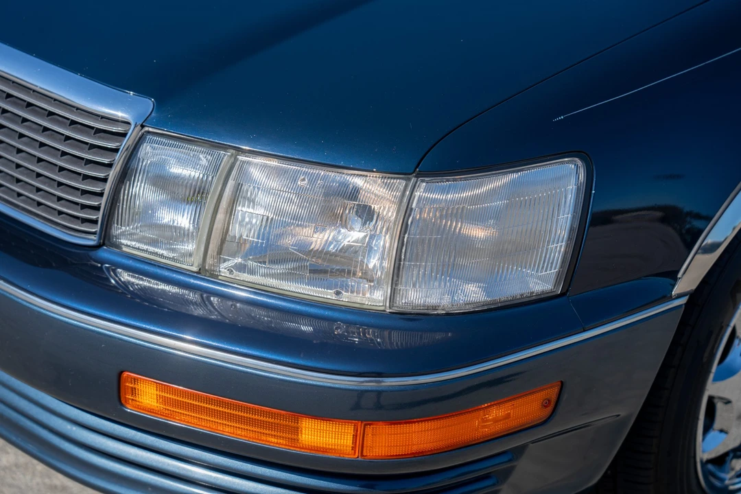 1994 Lexus LS 1st Gen - Image 15 of 31