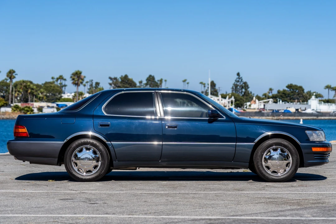 1994 Lexus LS 1st Gen - Image 7 of 31