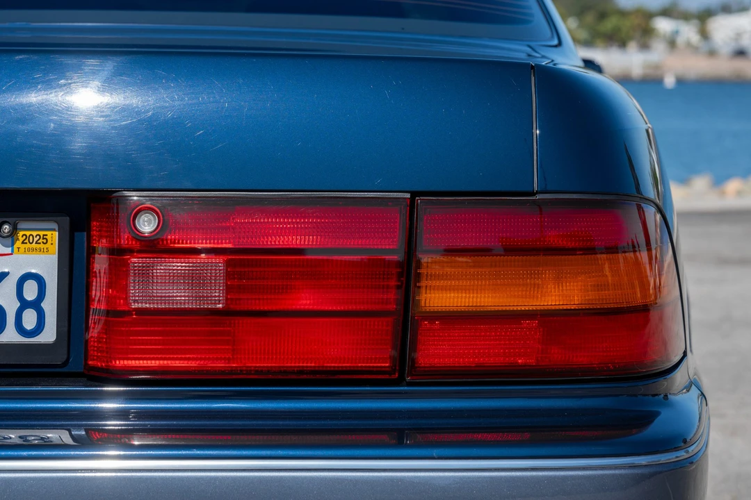 1994 Lexus LS 1st Gen - Image 19 of 31