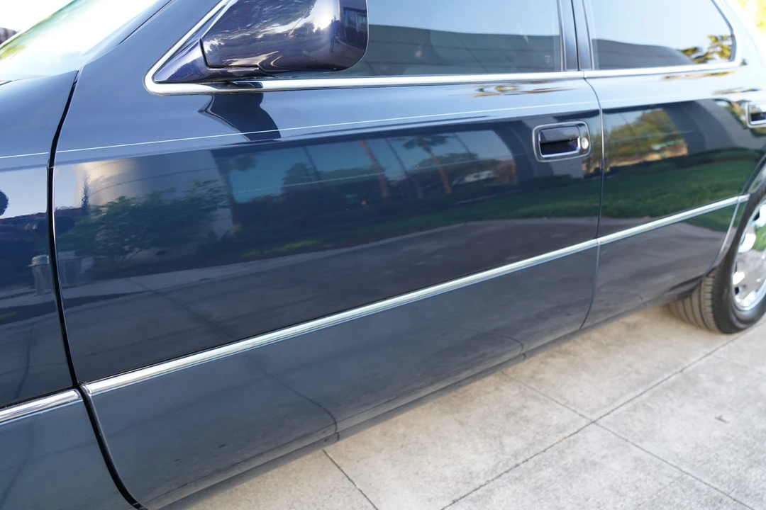 1994 Lexus LS 1st Gen - Image 21 of 31