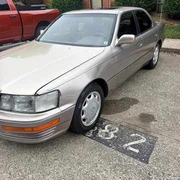 1994 Lexus LS400