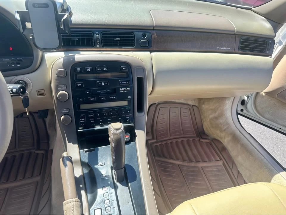 1994 Lexus SC400 - Image 11 of 18