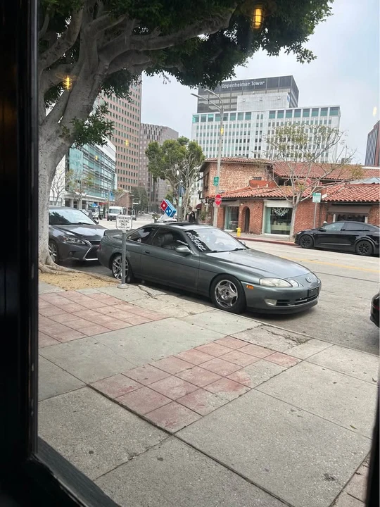 1994 Lexus SC400 - Image 2 of 10