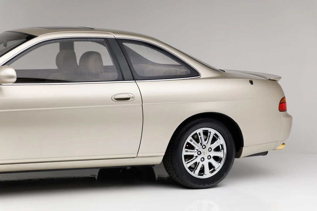 1994 Lexus SC400 - Image 17 of 31