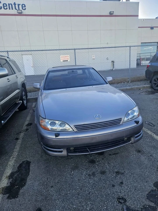 1994 Lexus ES 1st Gen - Image 3 of 5