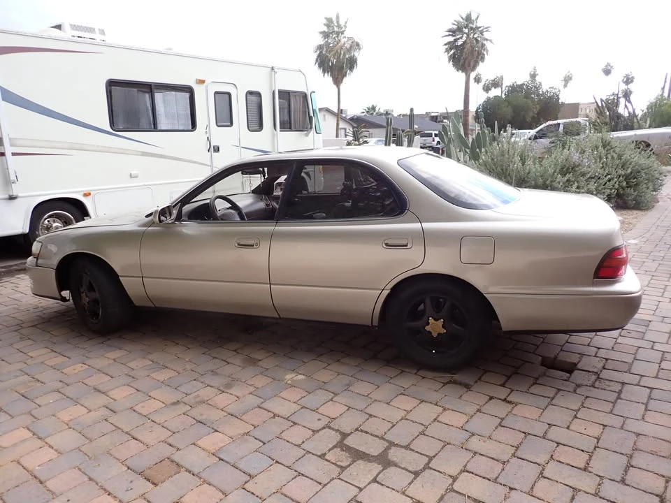 1994 Lexus ES 2nd Gen - Image 5 of 11