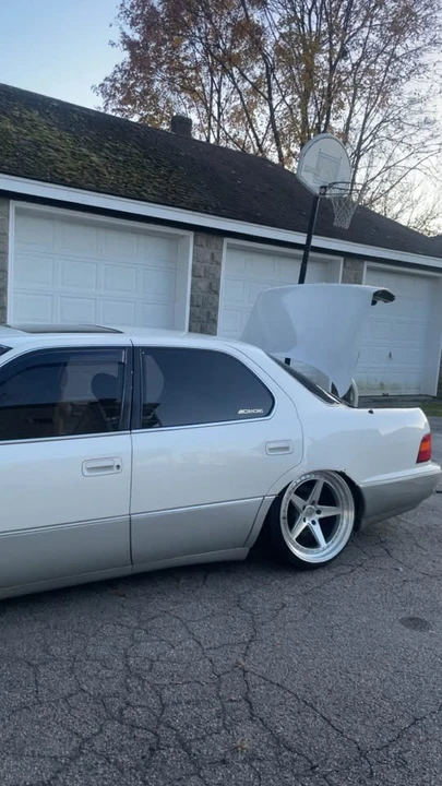 1994 Lexus LS 1st Gen - Image 7 of 7