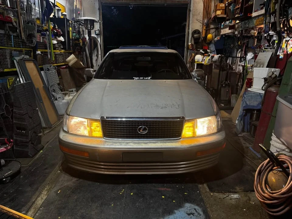 1994 Lexus LS 1st Gen - Image 4 of 6