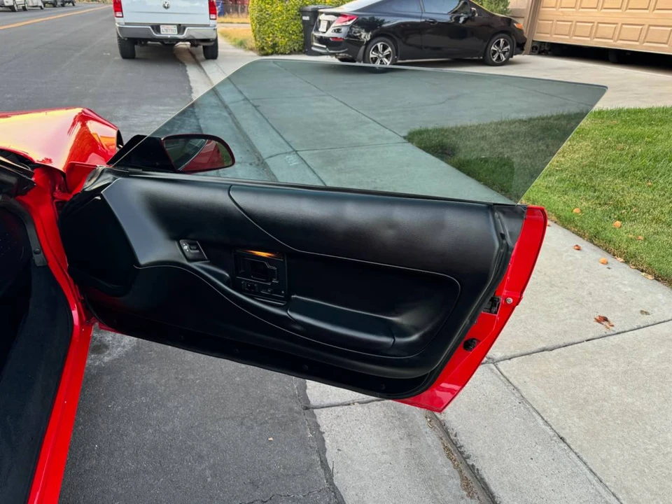 1994 Chevrolet Corvette C4 - Image 16 of 23
