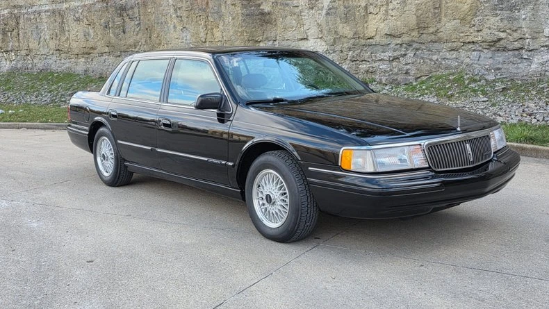 1994 Lincoln Continental 8th Gen - Image 12 of 31