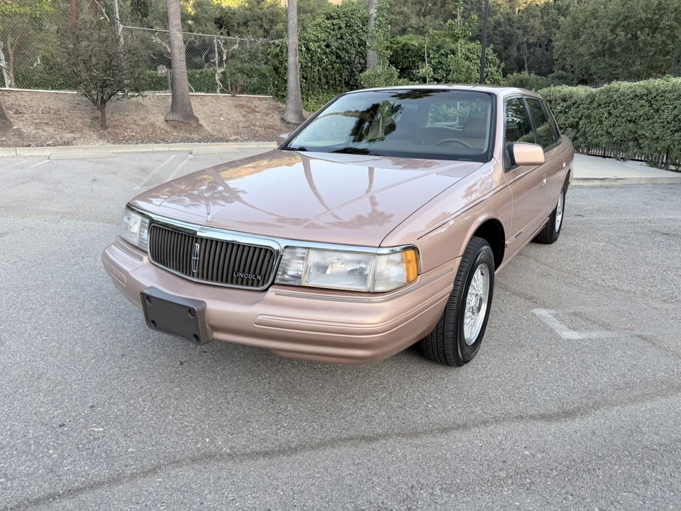 1994 Lincoln Continental 8th Gen - Image 2 of 31