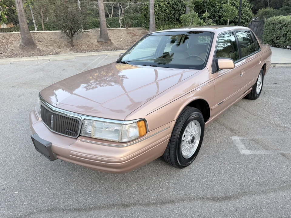 1994 Lincoln Continental 8th Gen - Image 26 of 31