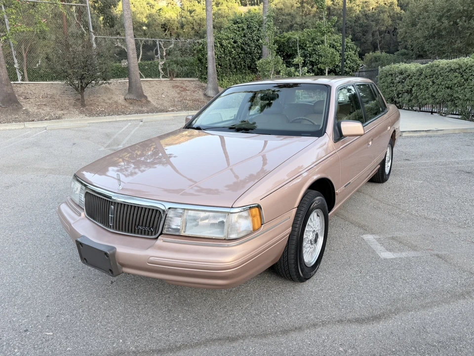 1994 Lincoln Continental 8th Gen - Image 3 of 31