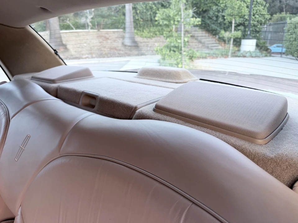 1994 Lincoln Continental 8th Gen - Image 30 of 31