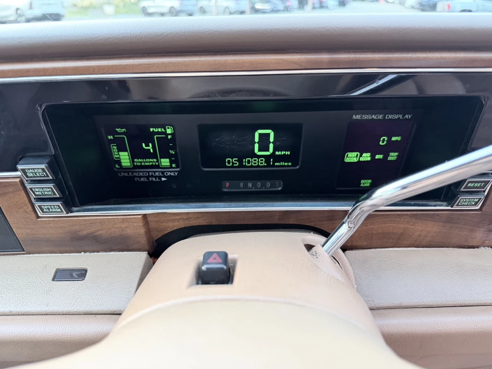1994 Lincoln Continental 8th Gen - Image 29 of 31