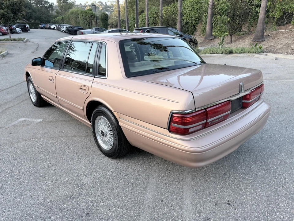 1994 Lincoln Continental 8th Gen - Image 5 of 31
