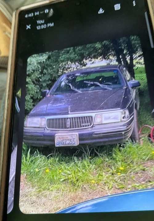 1994 Lincoln Continental 8th Gen - Image 2 of 3