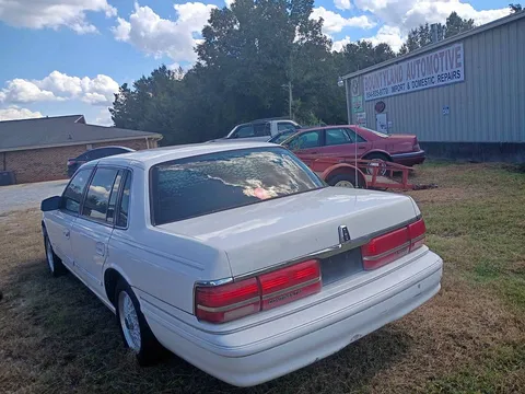 1994 Lincoln Continental Select Sedan 4D