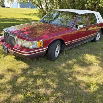 1994 Lincoln Continental Signature Sedan 4D