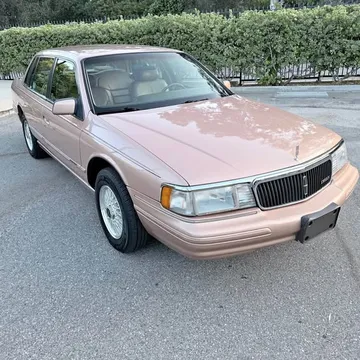 1994 Lincoln Continental Signature Sedan 4D