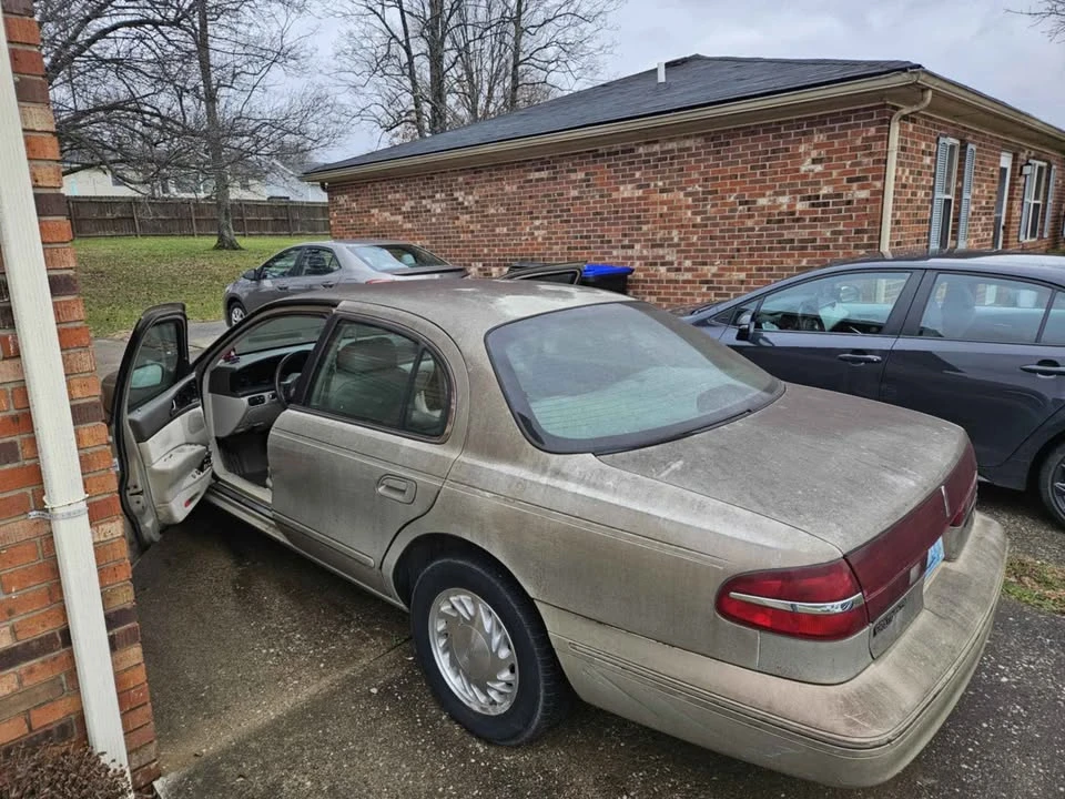 1994 Lincoln Continental 8th Gen - Image 3 of 7
