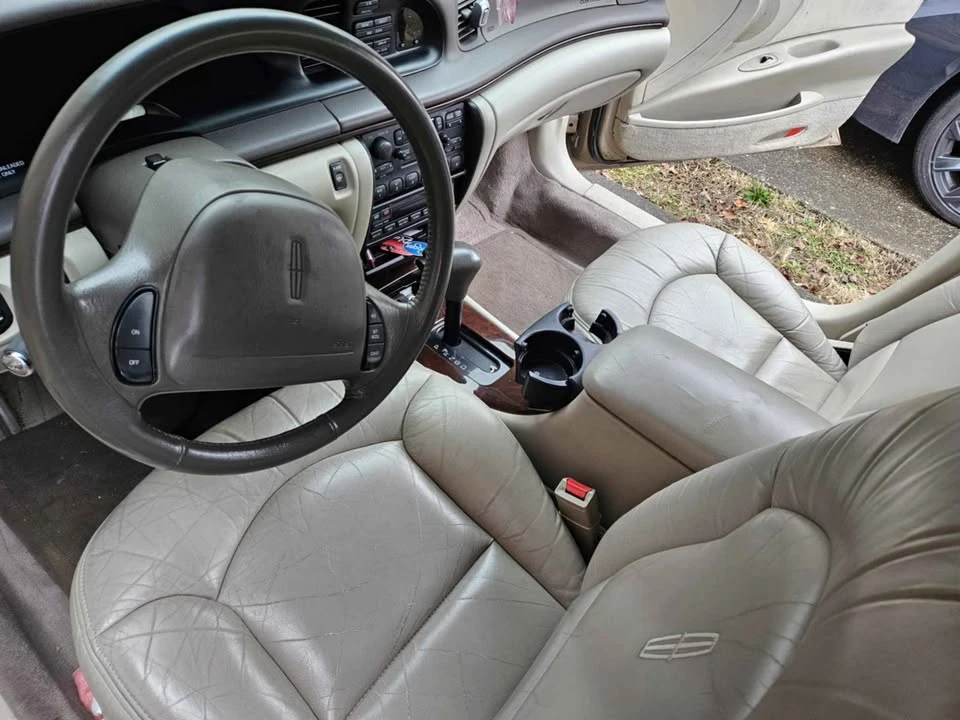 1994 Lincoln Continental 8th Gen - Image 5 of 7
