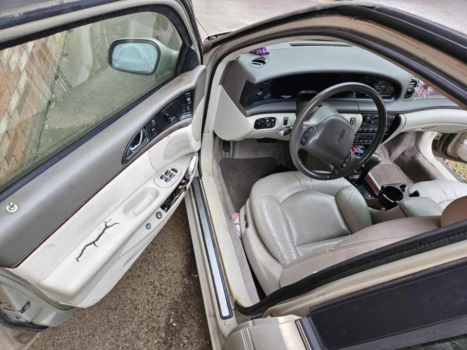 1994 Lincoln Continental 8th Gen - Image 4 of 7