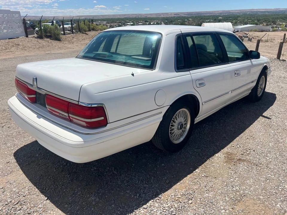 1994 Lincoln Continental 8th Gen - Image 3 of 9