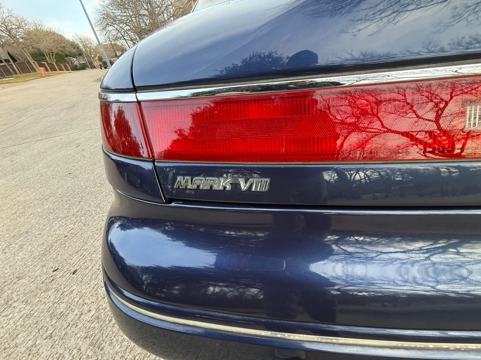 1994 Lincoln Continental Mark VIII - Image 7 of 21