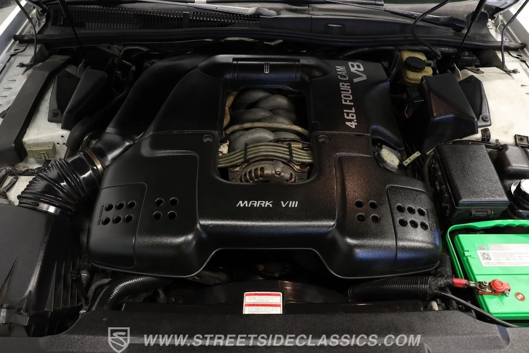 1994 Lincoln Continental Mark VIII - Image 4 of 12