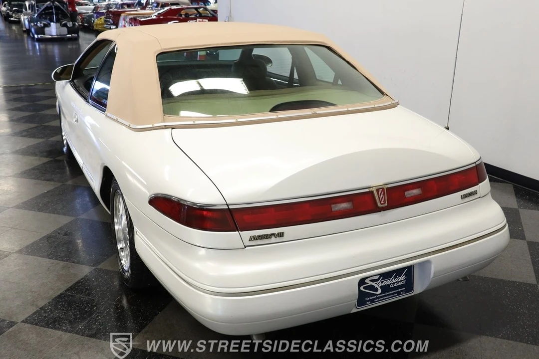 1994 Lincoln Continental Mark VIII - Image 8 of 12