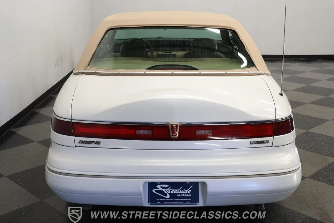 1994 Lincoln Continental Mark VIII - Image 9 of 12