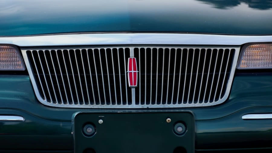 1994 Lincoln Continental Mark VIII - Image 9 of 27