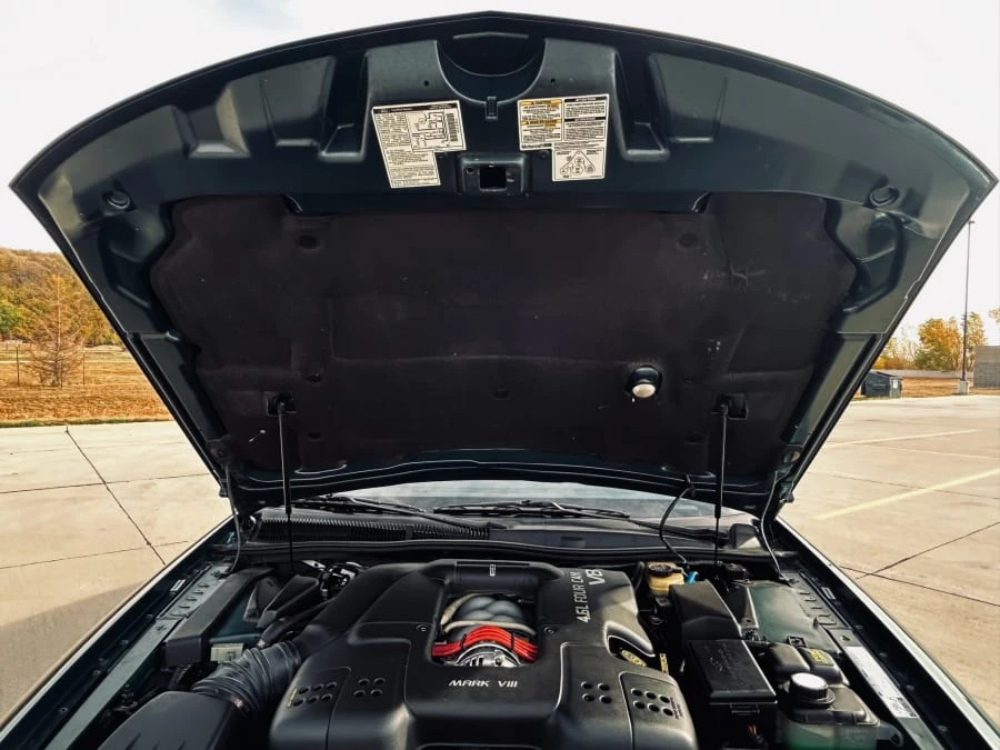 1994 Lincoln Continental Mark VIII - Image 26 of 29