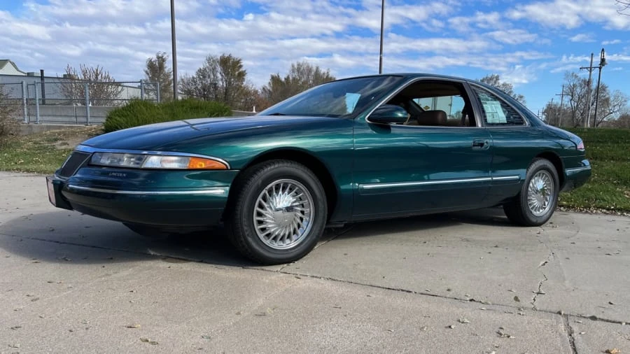 1994 Lincoln Continental Mark VIII - Image 8 of 17